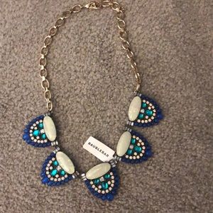 Collar necklace